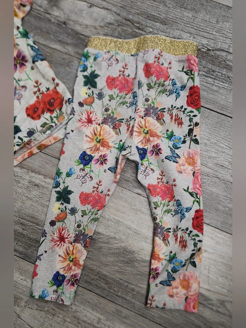H&M Pale Pink Floral Tee and Leggings Set with Gold Accent
